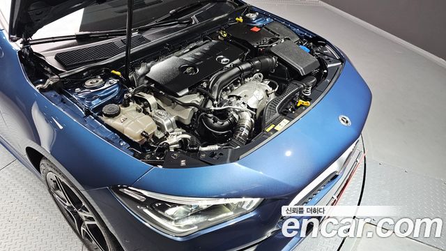 Mercedes-Benz CLA-Class CLA250 4MATIC