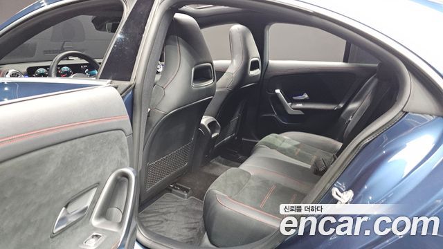 Mercedes-Benz CLA-Class CLA250 4MATIC