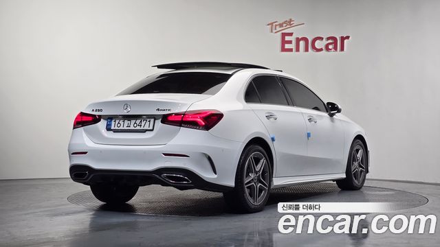 Mercedes-Benz A-Class A250 4MATIC Sedan