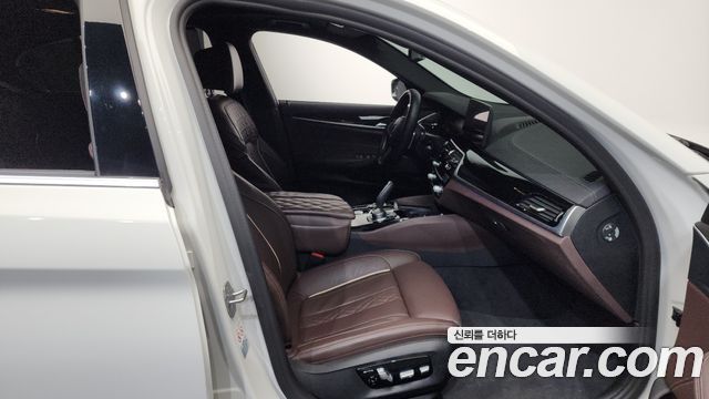 BMW 5-Series 530i M Sport Package