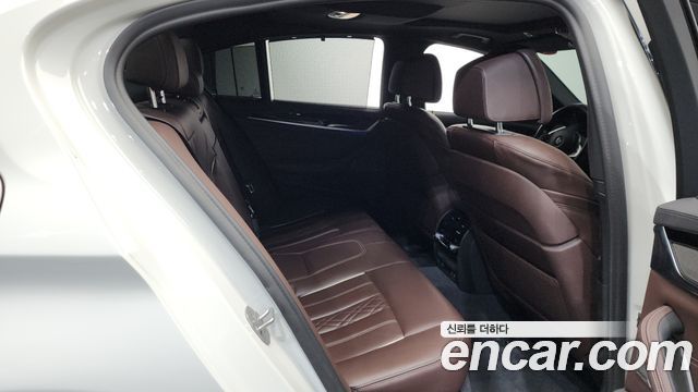 BMW 5-Series 530i M Sport Package
