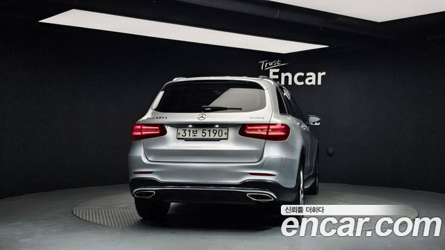 Mercedes-Benz GLC-Class GLC350e 4MATIC AMG Line