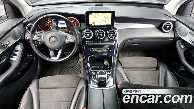 Mercedes-Benz GLC-Class GLC350e 4MATIC AMG Line