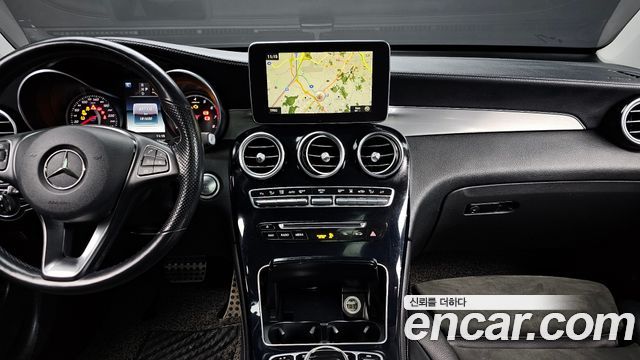 Mercedes-Benz GLC-Class GLC350e 4MATIC AMG Line