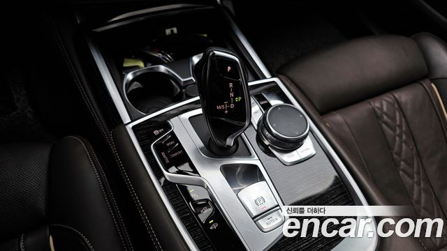 BMW 7-Series 740Li xDrive M Sport Package