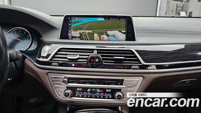 BMW 7-Series 740Li xDrive M Sport Package
