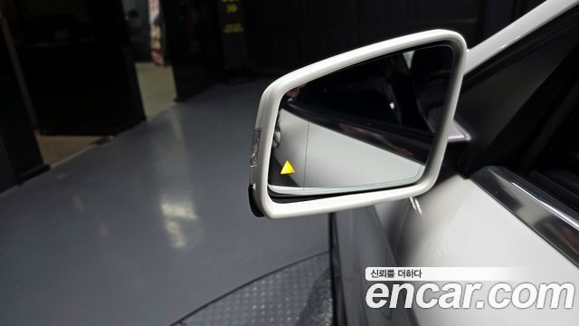 Mercedes-Benz GLA-Class GLA220