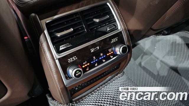 BMW 7-Series 740Li xDrive