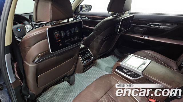 BMW 7-Series 740Li xDrive