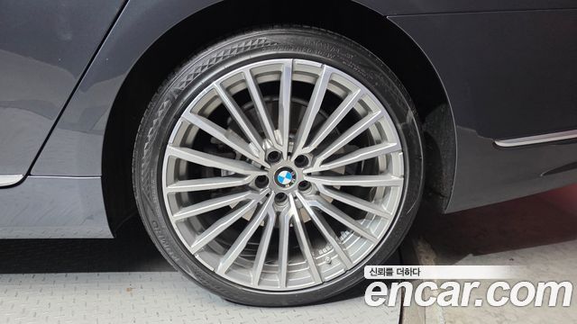 BMW 7-Series 730d xDrive Design Pure Excellence