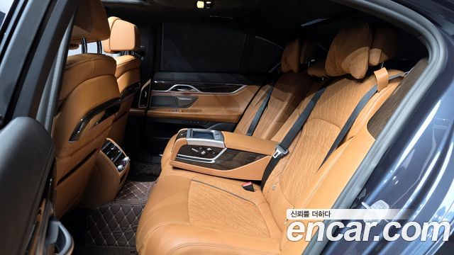 BMW 7-Series 730d xDrive Design Pure Excellence