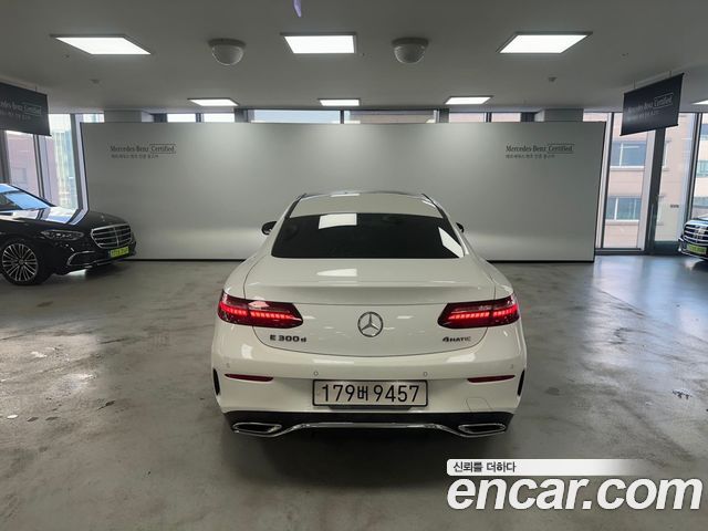 Mercedes-Benz E-Class E300d 4MATIC Coupe