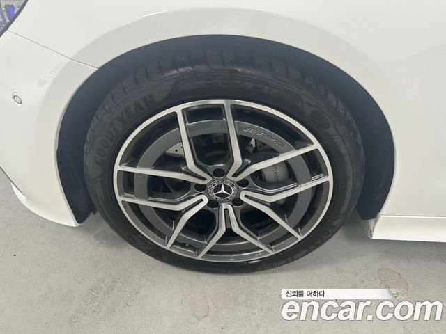 Mercedes-Benz E-Class E300d 4MATIC Coupe