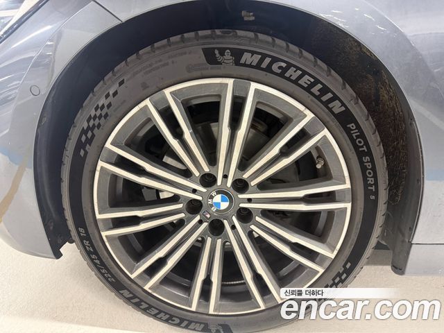 BMW 3-Series 320i M Sport