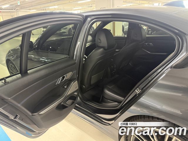 BMW 3-Series 320i M Sport