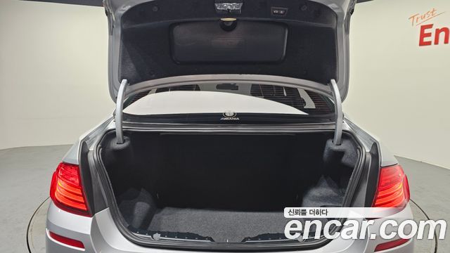 BMW 5-Series 520d xDrive M Aero Dynamic
