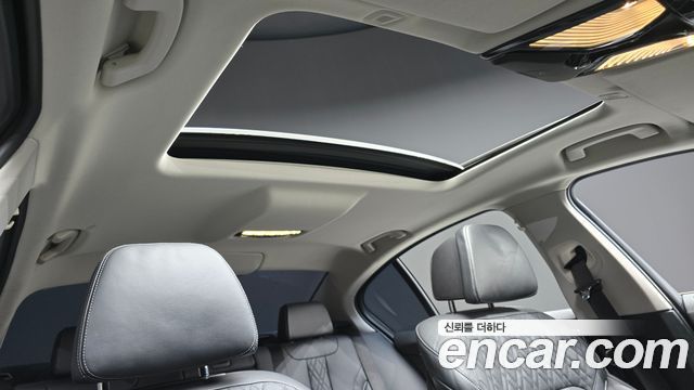 BMW 5-Series 530e Luxury