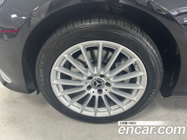 Mercedes-Benz E-Class E220d 4MATIC Exclusive
