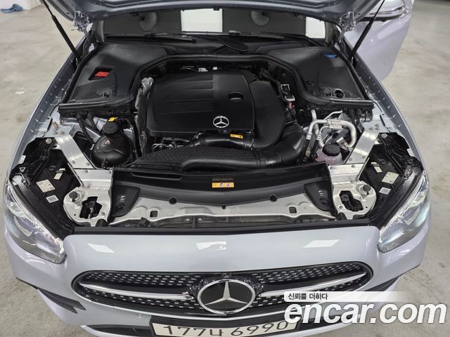 Mercedes-Benz E-Class E350 4MATIC AMG Line