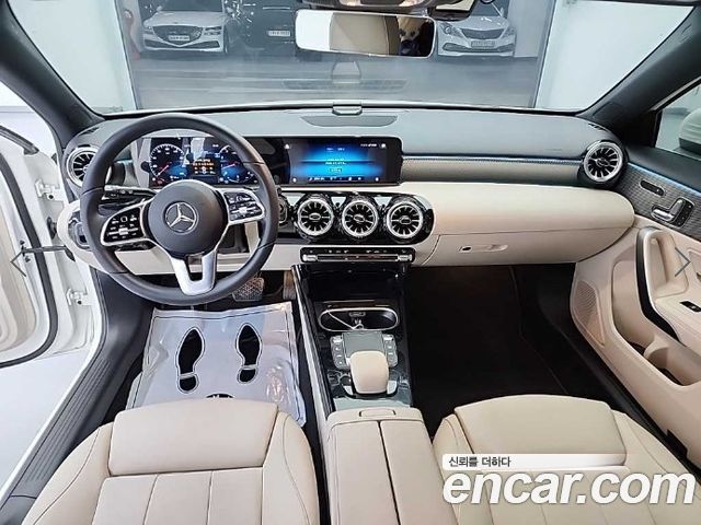 Mercedes-Benz A-Class A220 Hatchback