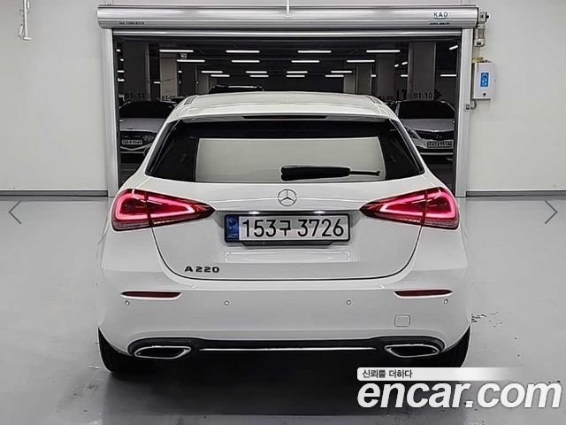 Mercedes-Benz A-Class A220 Hatchback