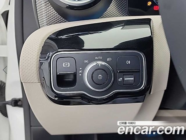 Mercedes-Benz A-Class A220 Hatchback