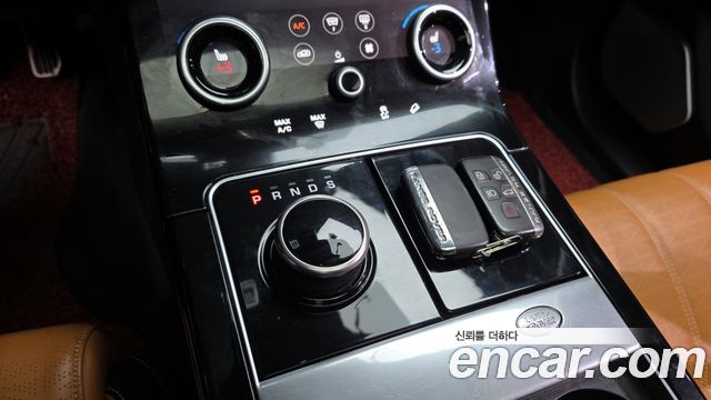 Land Rover Range Rover Velar 3.0 D300 R-Dynamic HSE
