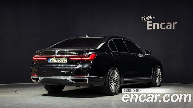 BMW 7-Series 740d xDrive Design Pure Excellence