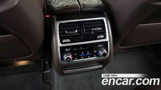 BMW 7-Series 740d xDrive Design Pure Excellence