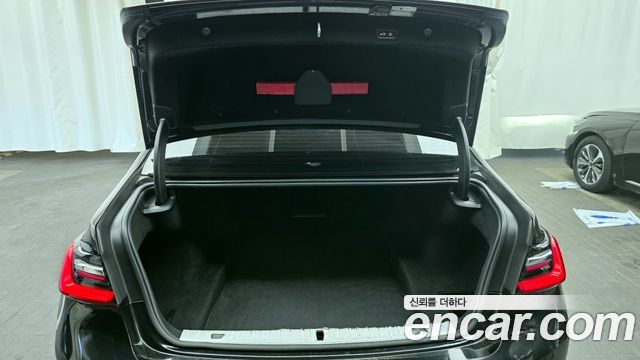 BMW 7-Series 740d xDrive Design Pure Excellence
