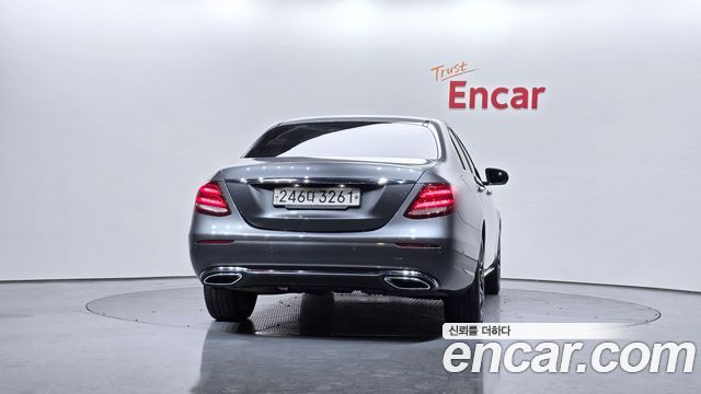 Mercedes-Benz E-Class E220d Avantgarde
