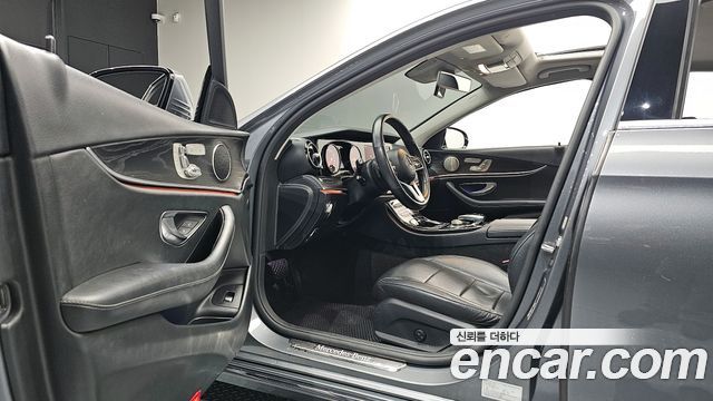 Mercedes-Benz E-Class E220d Avantgarde