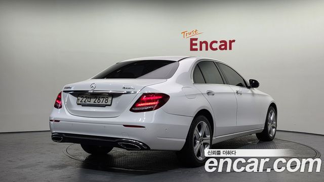 Mercedes-Benz E-Class E220d 4MATIC Avantgarde