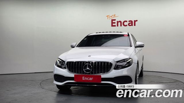 Mercedes-Benz E-Class E220d 4MATIC Avantgarde