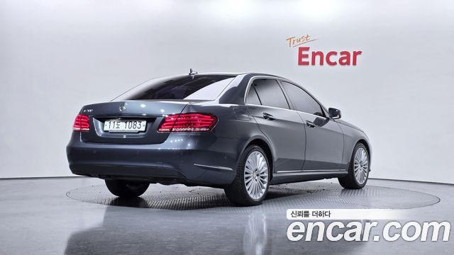 Mercedes-Benz E-Class E300 Elegance