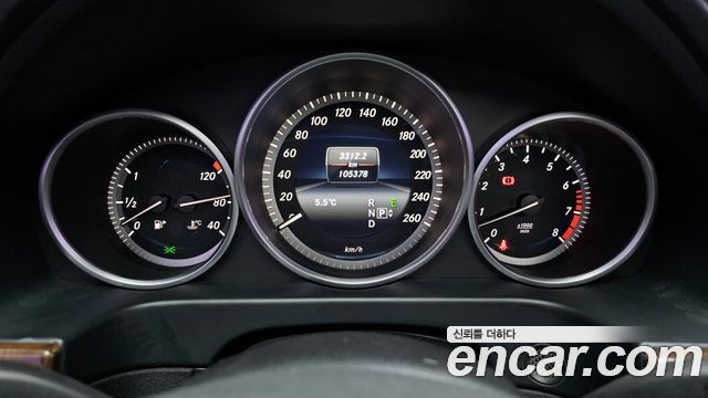 Mercedes-Benz E-Class E300 Elegance