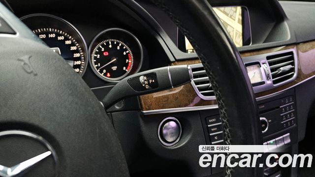 Mercedes-Benz E-Class E300 Elegance