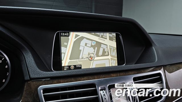 Mercedes-Benz E-Class E300 Elegance