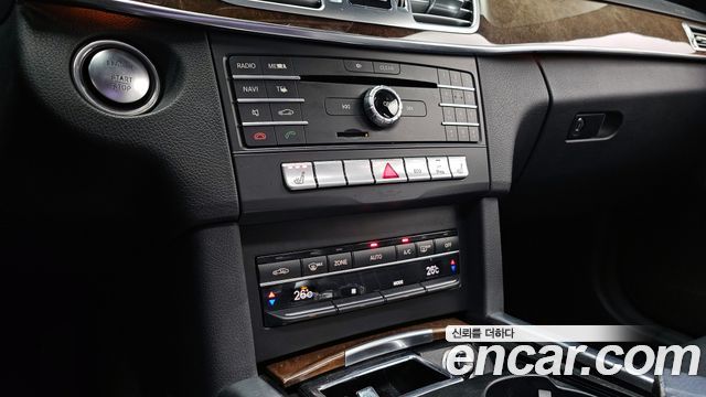 Mercedes-Benz E-Class E300 Elegance