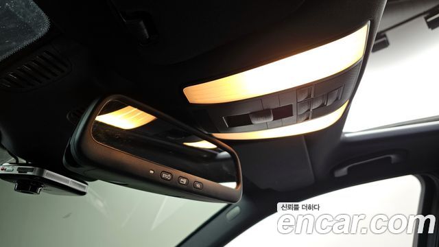 Mercedes-Benz E-Class E300 Elegance