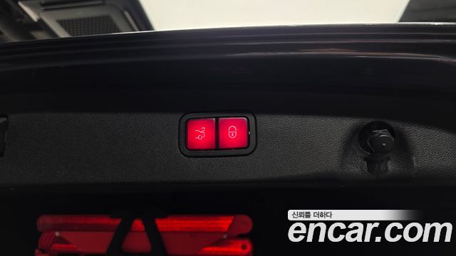 Mercedes-Benz E-Class E300 Elegance