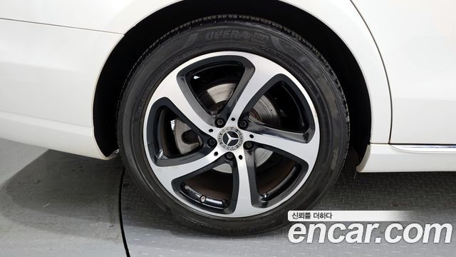 Mercedes-Benz E-Class E250 Avantgarde