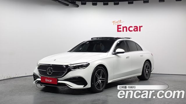 Mercedes-Benz E-Class E300 4MATIC AMG Line