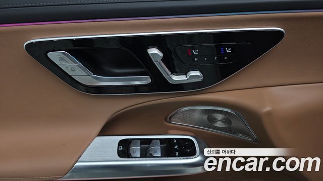 Mercedes-Benz E-Class E300 4MATIC AMG Line