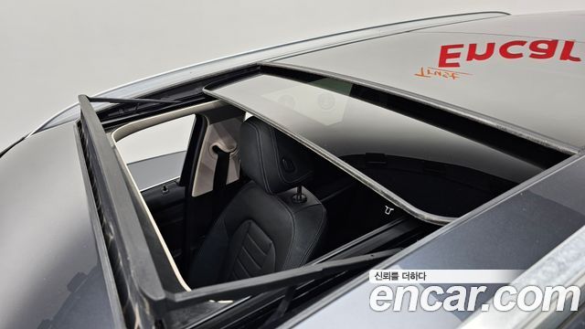 BMW 3-Series 320i Touring Luxury