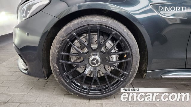 Mercedes-Benz C-Class C63 AMG Coupe