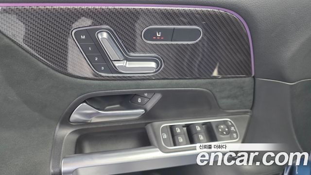 Mercedes-Benz GLB-Class AMG GLB35 4MATIC