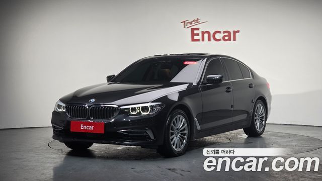 BMW 5-Series 520i Luxury