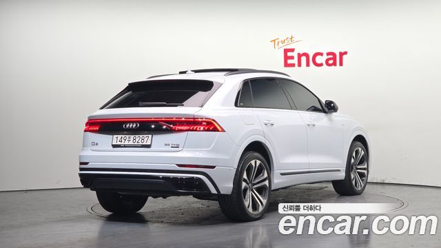 Audi Q8 55 TFSI Quattro Premium