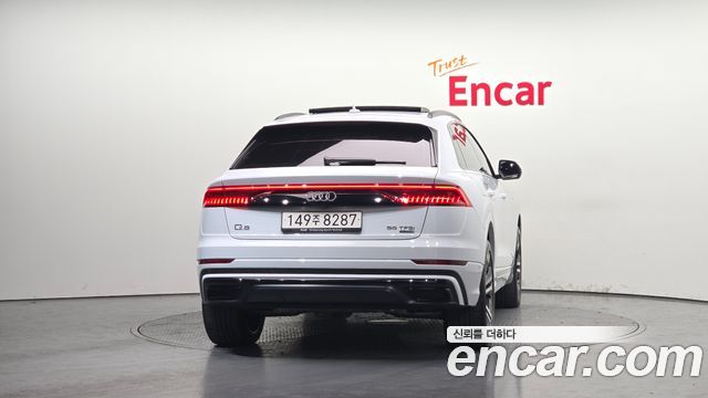 Audi Q8 55 TFSI Quattro Premium